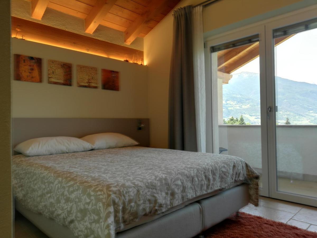 A&G Apartment Aosta - Elegante Casa 100 Mq Su Due Piani Con Wi-Fi-Giardino-Parcheggio Exterior photo